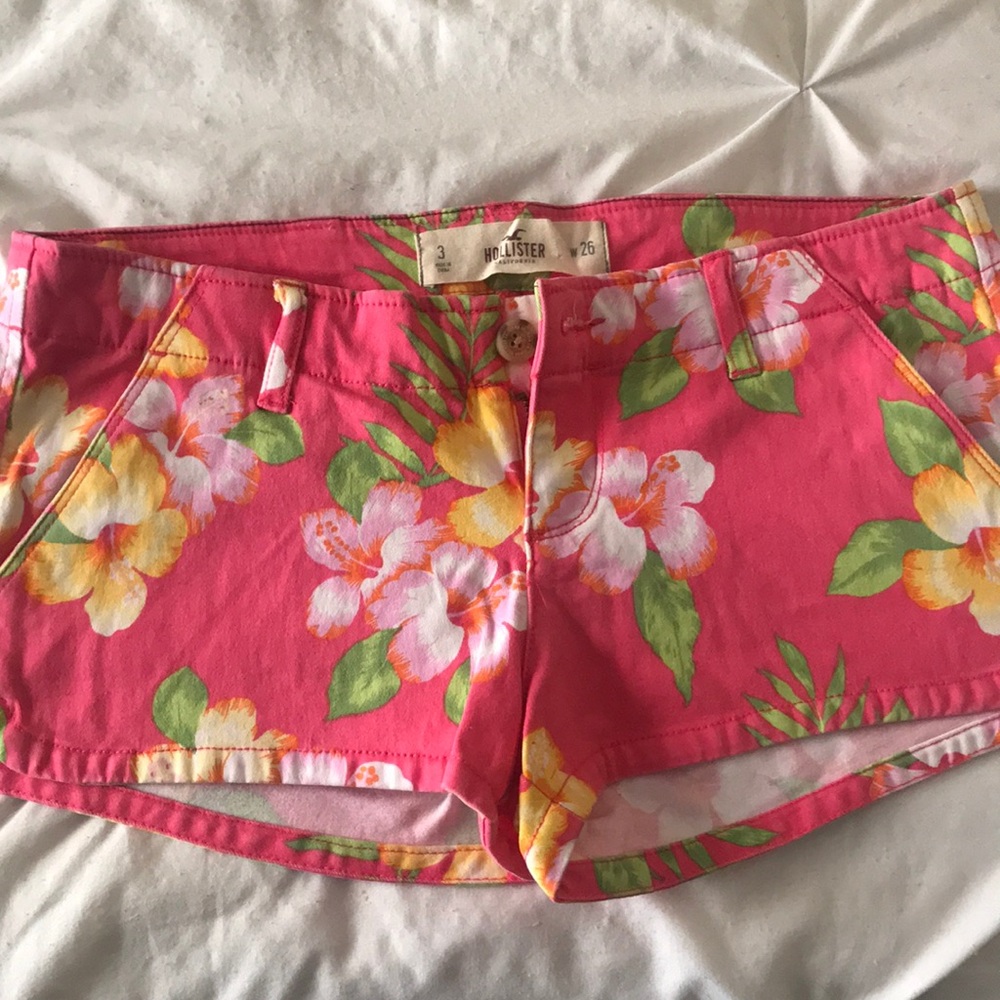 Floral hollister shorts